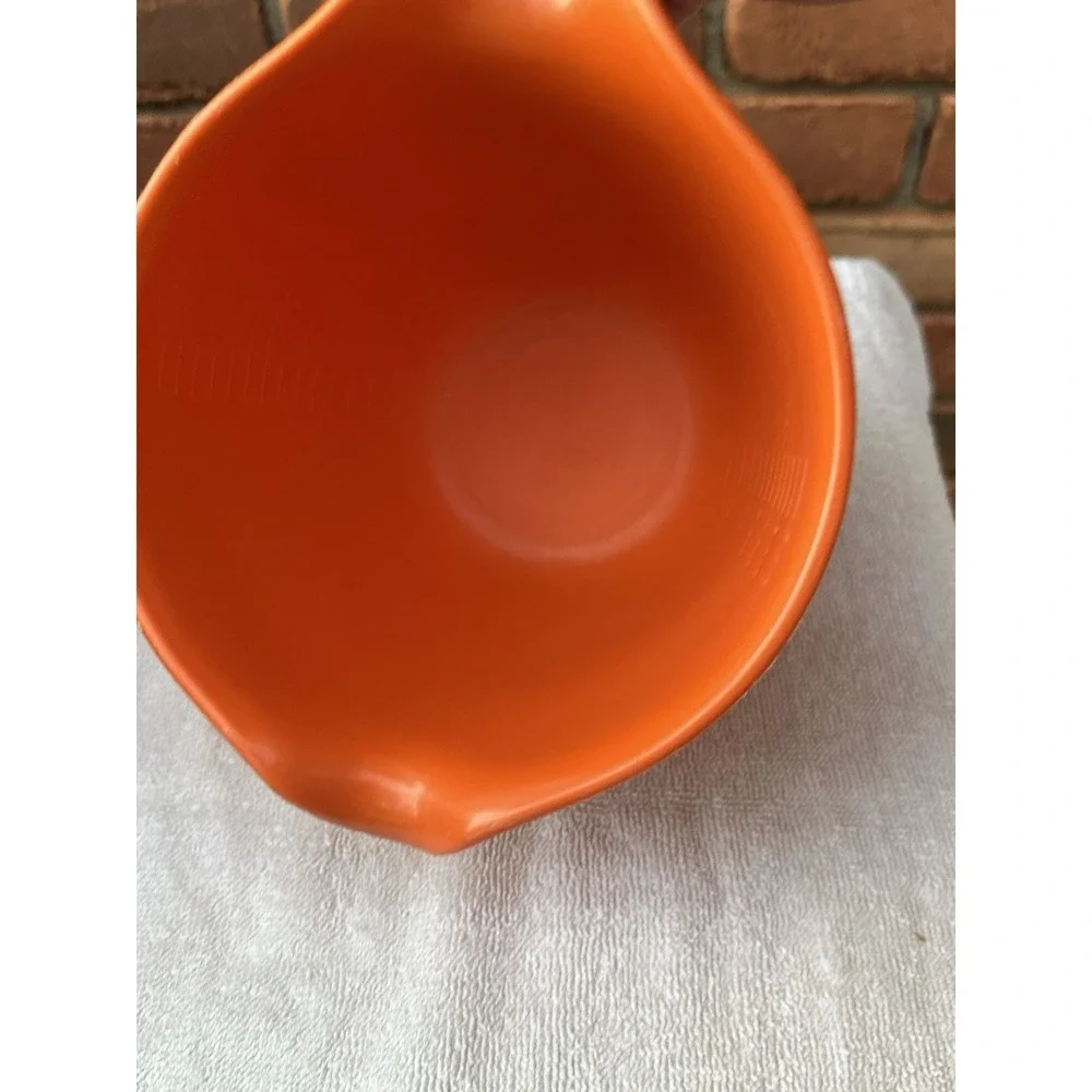 Vtg Rubbermaid Orange Batter Bowl Measuring 1.5 Qt 6 Cup  Grip N Mix‎ #2661  USA